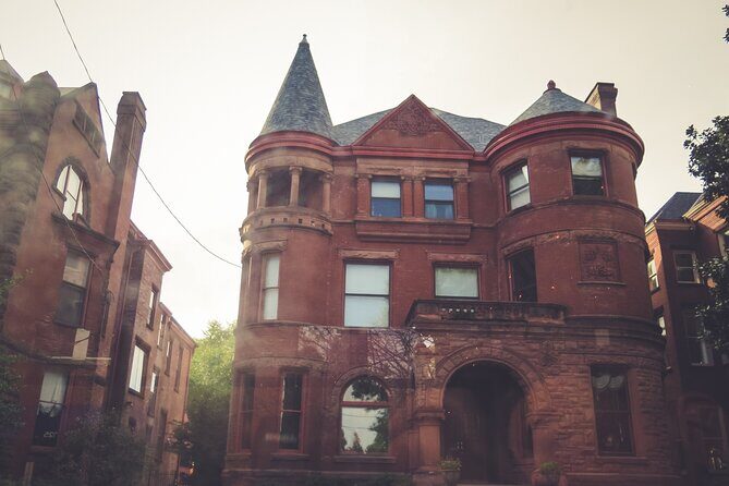 Old Louisvilles Famous Ghosts Smartphone Guided Walking Tour - The Sum Up