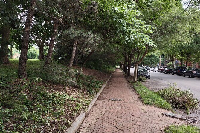 Old Louisvilles Famous Ghosts Smartphone Guided Walking Tour - FAQ