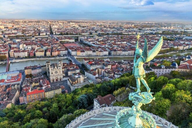 Old Lyon Walking In App Audio Tour - Meeting Point
