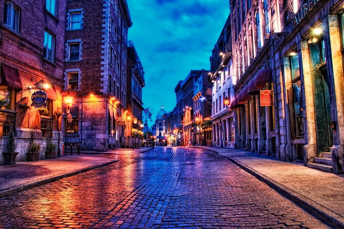 Old Montreal at Twilight Walking Tour Semi-Private - The Sum Up