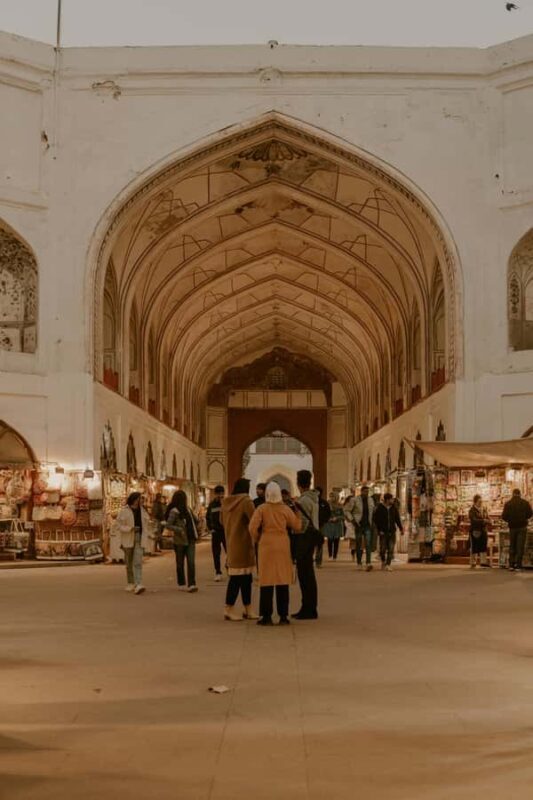 Old & New Delhi: All-Inclusive Red Fort & Chowk by Car Tour - Exploring Old & New Delhi: An In-Depth Look at the Red Fort & Chowk Tour