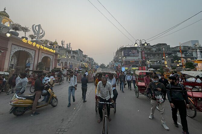 Old & New Delhi Full or Half Day Private Sightseeing Tour - The Experience: What It Feels Like