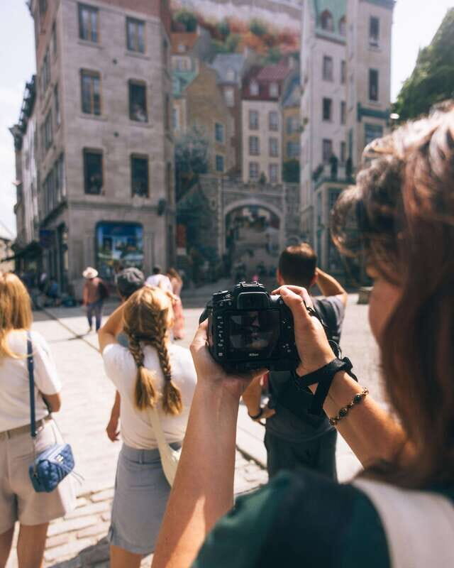 Old Quebec Art Galleries Private Walking Tour - Exploring Old Quebec: The Heart of the Tour