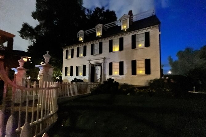 Old Salem Ghost Tour With Ghost Hunting Gear - Whats Included on the Old Salem Ghost Tour