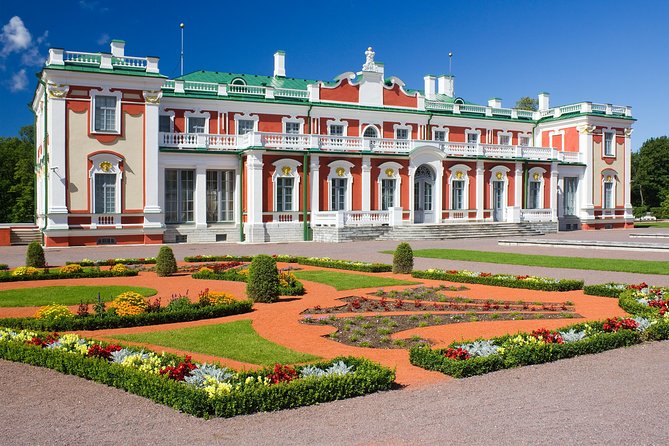 Old Tallinn With Kadriorg & Pirita - Meeting and Pickup Details