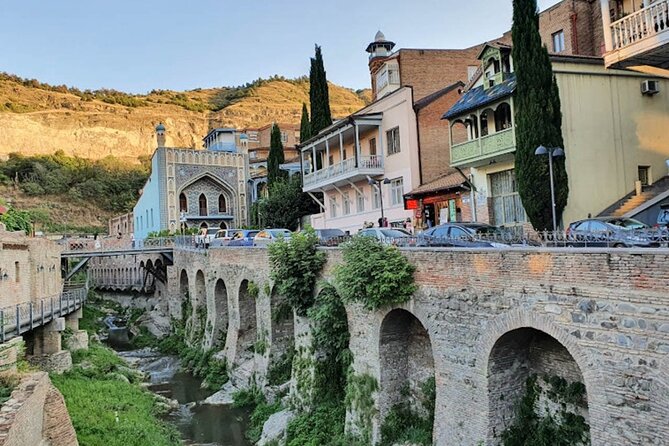 Old Tbilisi Walking Tour in Polish - Tour Highlights