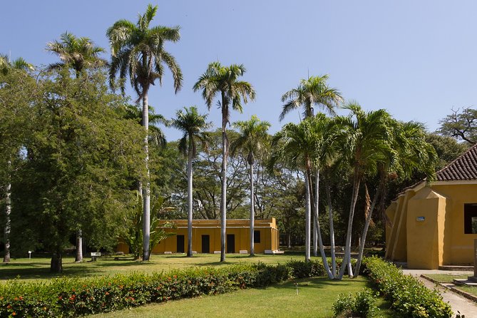 Old Town and Quinta San Pedro Santa Marta City Tour - Tour Highlights