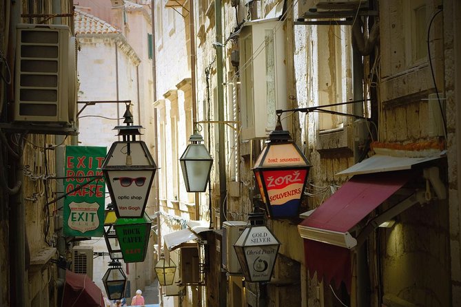 Old Town & City Walls - Private Tour - The Sum Up