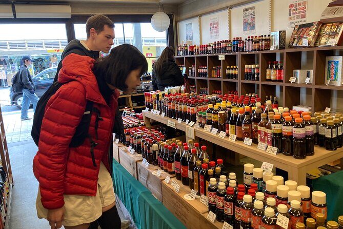 Old Town Nagata Tour with Sushi Roll Making - Authenticity and Local Insights