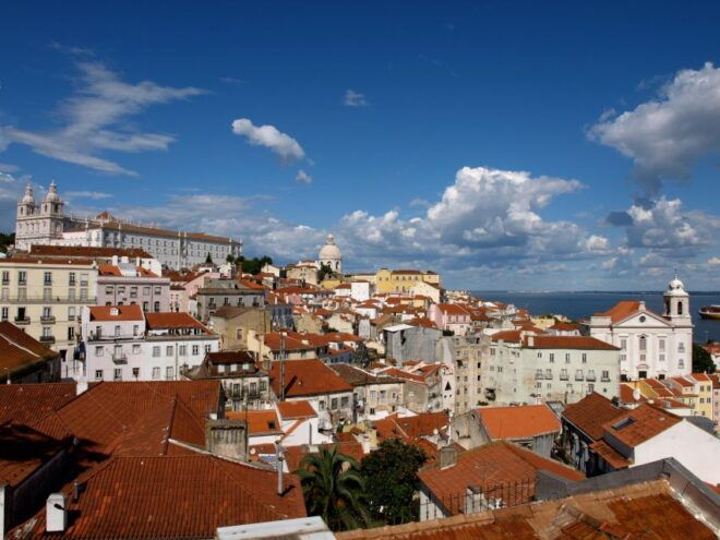 Old Town of Lisbon on Board of a Tuk Tuk- 1hour - Itinerary Highlights