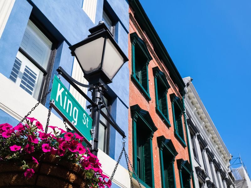 Old Town Trolley Tour in Charleston - A quick way to get your Charleston bearings