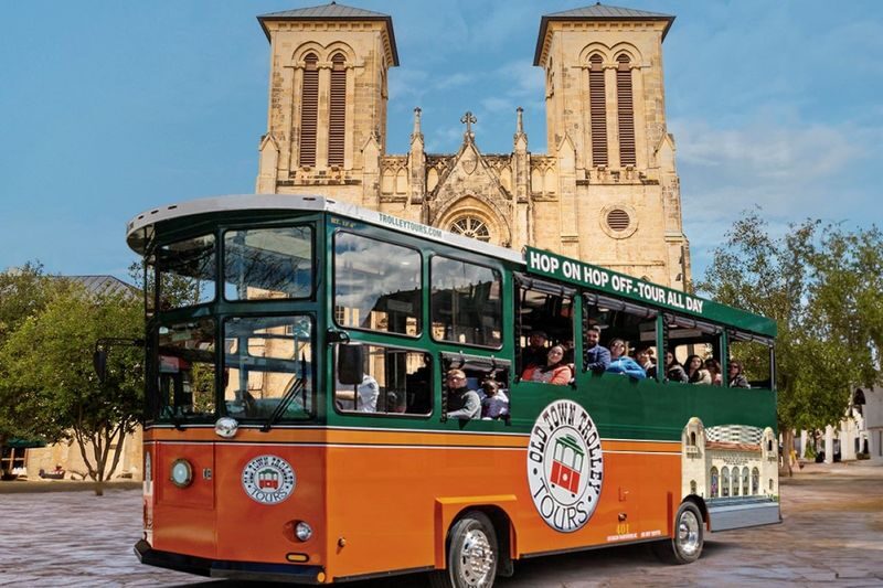 Old Town Trolley Tours in San Antonio - Know what the ticket covers, and what it does not