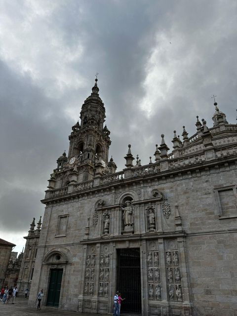 Old Town Walking Tour in a Small Group - Expert Guidance and Insights