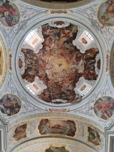 Old Towns Architectural Treasures of Munich - Exploring Romanesque and Baroque Wonders