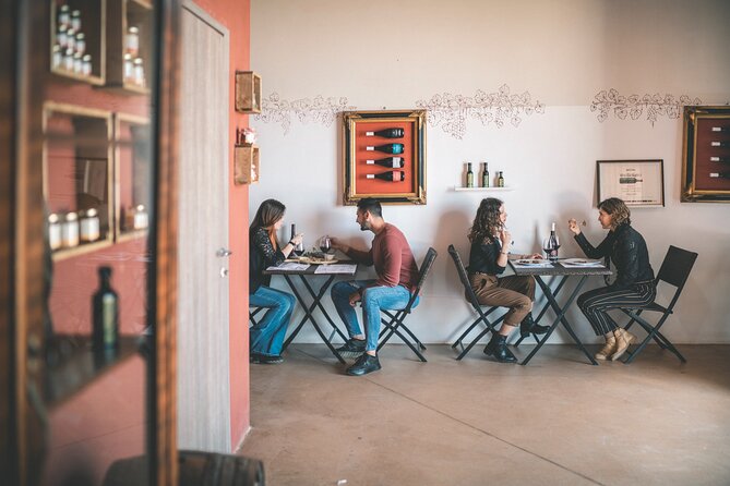 Olive Collection and Wine and Olive Oil Tasting With Brunch in Alcamo - Wine Tasting: Discovering Sicilian Flavors