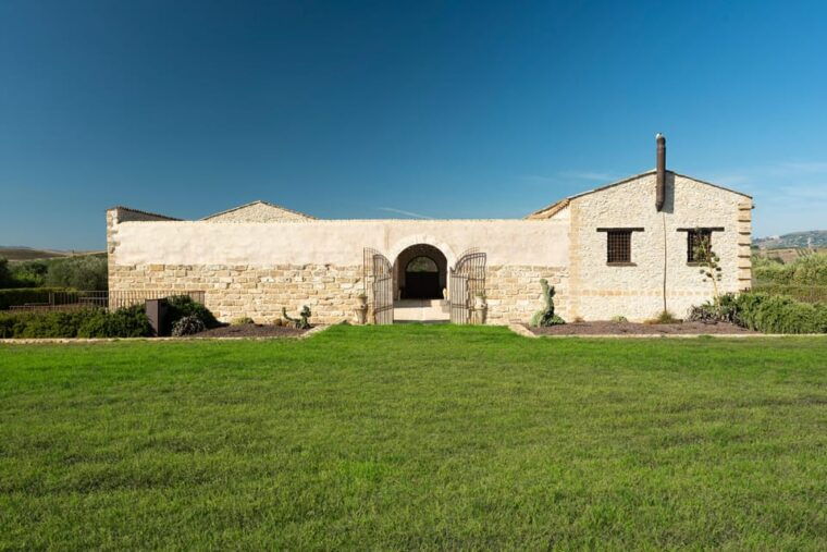 Olive Grove Walk and Tasting - Starting Location and Itinerary