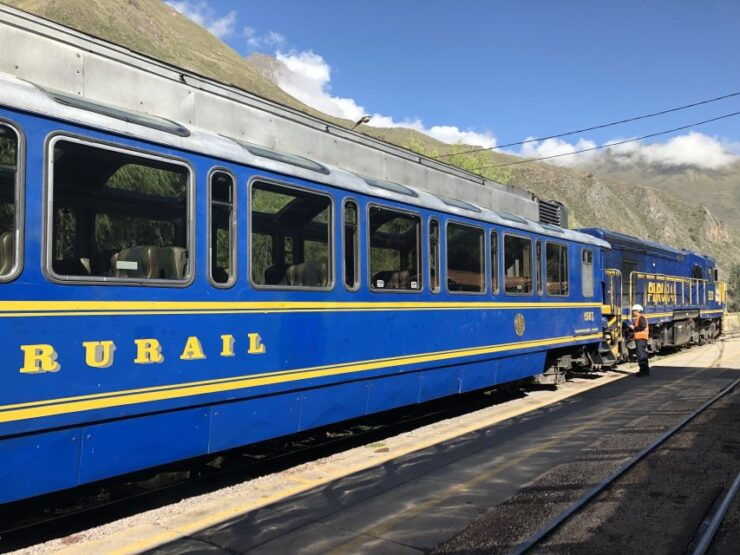 Ollantayambo: Vistadome Round-trip Train to Aguas Calientes - Ticket Details