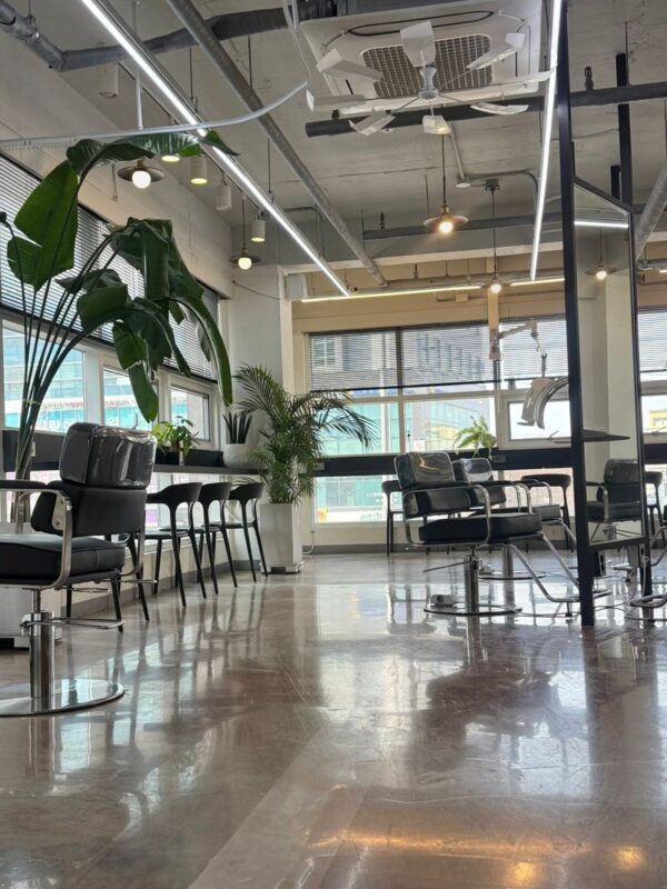 OLRANG Hongdae: K-Pop Idol Hair Styling & Makeover Care - How the service feels in the chair