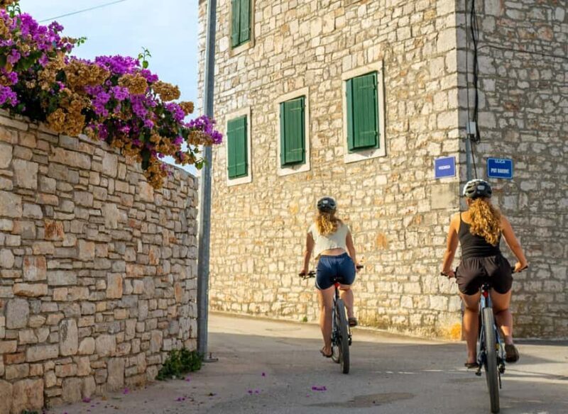 olta Island from Split: Private E-Bike Tour - Cultural and Culinary Highlights: Olive Oil Tasting and Lunch