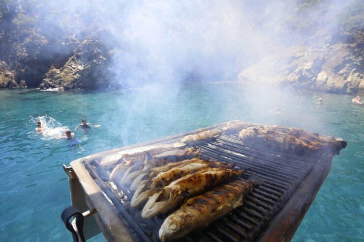 Oludeniz: 6-Island Boat Trip With Swim Stops and Lunch - Key Points