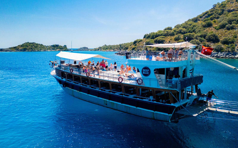 Oludeniz Full Day Boat Cruise with Lunch and Butterfly Valley - What the day feels like on board
