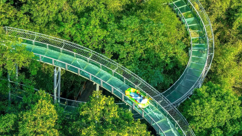 OMG Heartbeat Paradise - Try the rides that give the park its name