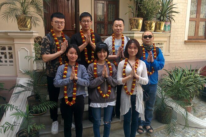 Omvitys Full-Day Varanasi Tour: Sunrise Boat to Sunset Aarti - FAQs