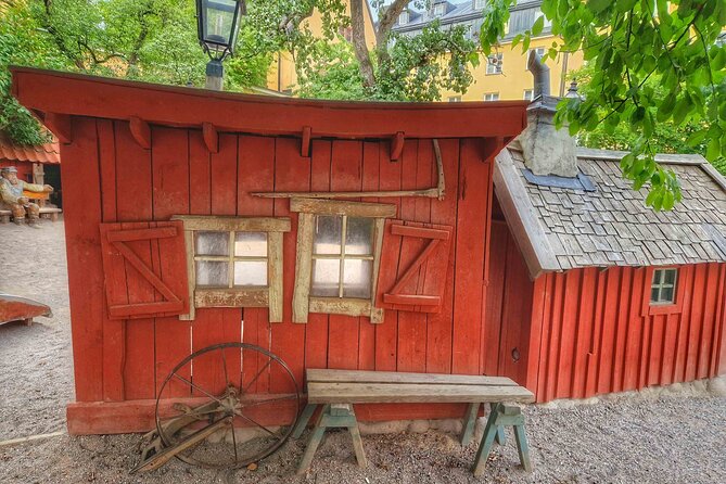 On the Footsteps of Fogelström at Southern Heights - Guided City Walk Experience