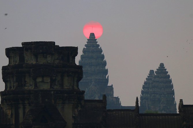 One Day Angkor Temple Tour With Sunrise - Sunrise at Angkor Wat