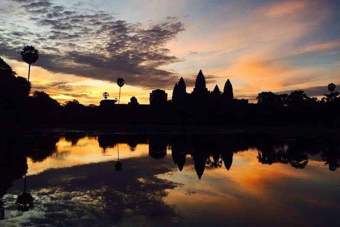 One Day Angkor Temple Tour With Sunrise - Personalized Guided Tour