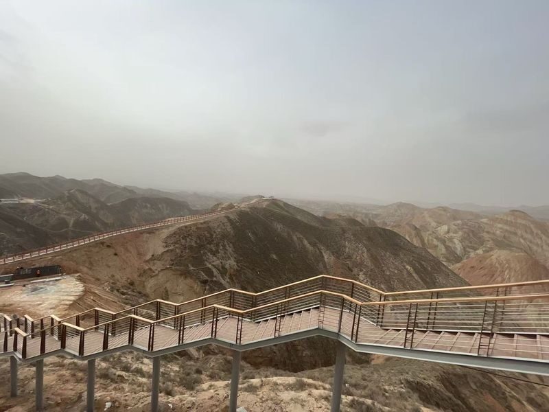 One-day chartered tour from Lanzhou to Yellow River Stone Forest National Geological Park + Shuimo Danxia Tourist Area - Shuimo Danxia: striped ridges and viewing platforms