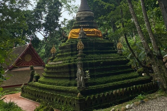One Day Doi Suthep Temple, Palad Temple & Sticky Waterfall - How to Get There