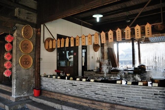 One-Day Excursion to Explore Xizha in Wuzhen Ancient Water Town Hangzhou - Culinary Delights