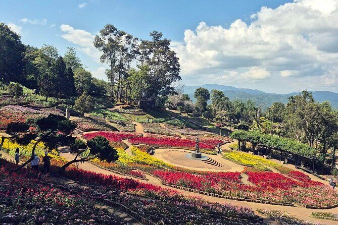 One Day Group Tour Experience in Chiangrai - FAQ