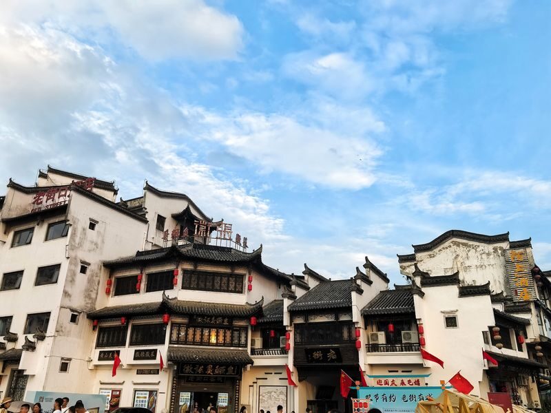 One-day group tour to Huangshan Hongcun and Xidi Ancient Village - Why Seeing Both in One Day Makes Sense