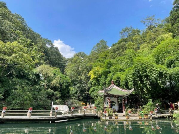 One Day Guiyang City Tour Including Entrance Tickets - Additional Services
