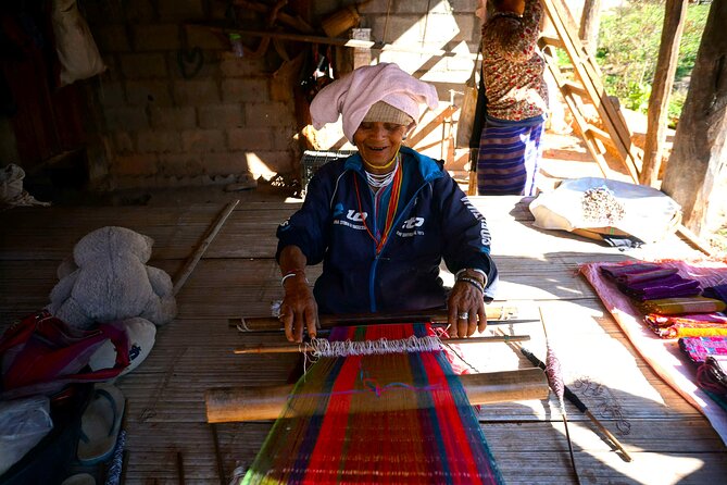 One Day Hiking Tour in Chiang Mai - Tour Overview