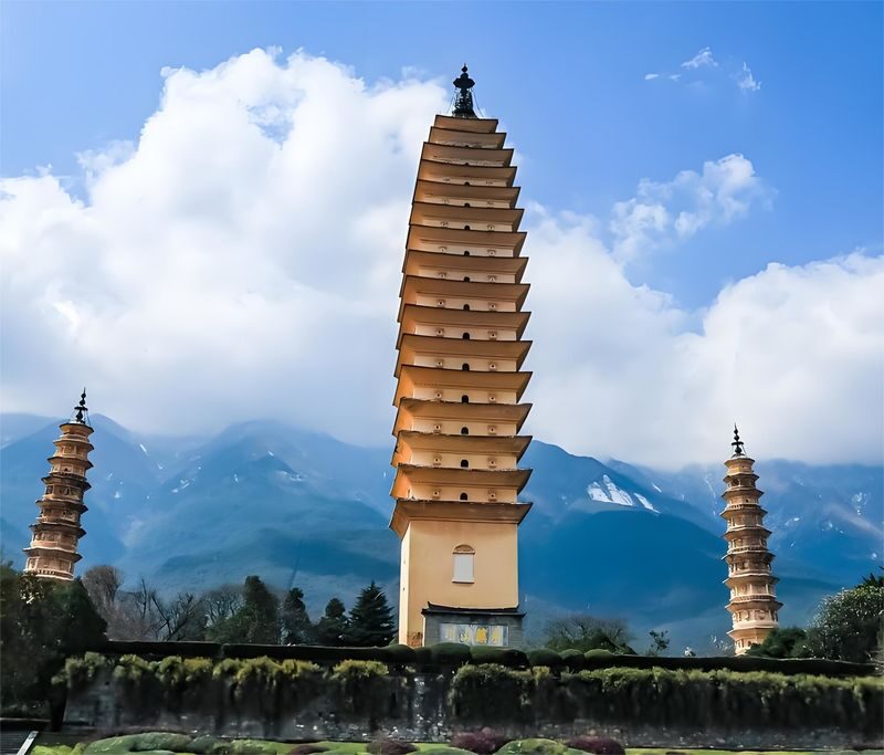 One-Day Independent Group Tour: Dali Cangshan Xizhou + Three Pagodas of Chongsheng Temple + Dali Old Town - Key points to know before booking