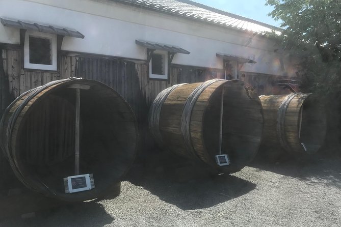 One Day Landing Tour of Fushimi-Inari Taisha and Sake Breweries - Common Questions