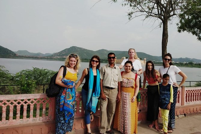 One Day Local Sightseeing of Jaipur - Local Cuisine Sampling Spots