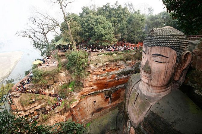 One Day Private Tour of Leshan Giant Buddha, Huanglongxi Ancient Town - Accessibility and Dietary Options