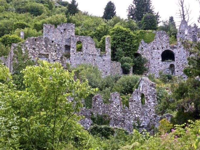 One Day Private Tour to Glory of Ancient Sparta and Mystras - Highlights