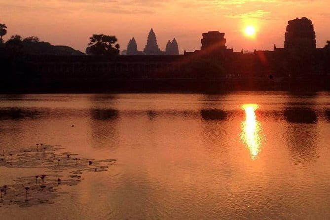 One Day Sunrise Private Tour at Angkorwat with Major Temples - Good To Know