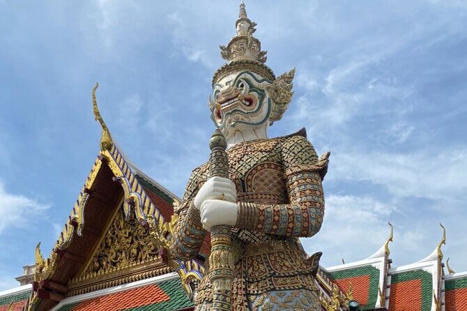 One Day SUVTour Bangkok landmark until Railway & Floating market. - FAQ