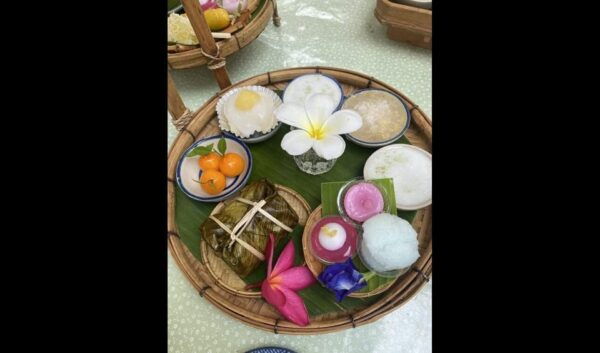 One Day Thai Food Tour With a Local Student - Food Tour Itinerary