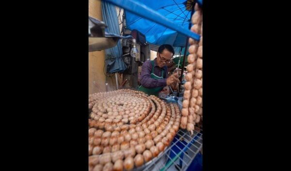 One Day Thai Food Tour With a Local Student - Local Cuisine Specialties