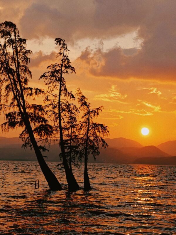 One-Day Tour Around Erhai Lake in Dali, Yunnan - Making the $46.25 starting price work