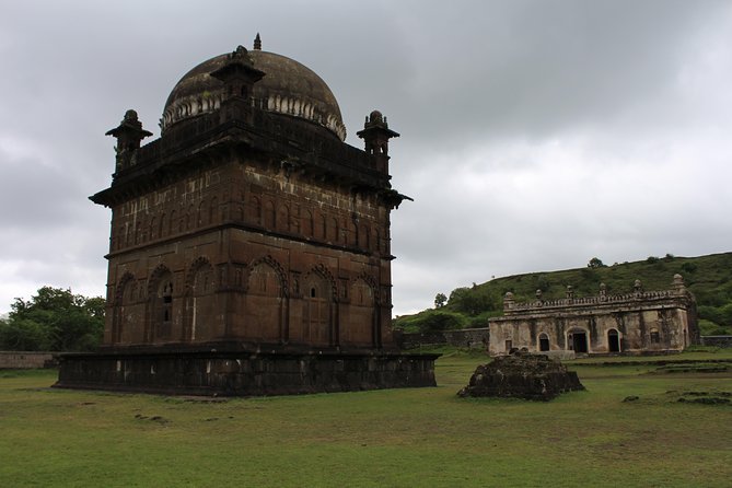 One Day Tour: Aurangabad, Daulatabad & Khultabad With Home-Stay - Meeting and Pickup Details