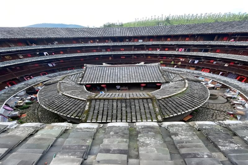 One-Day Tour from Xiamen to Nanjing Yunshuiyao & Yongding Gaobei Tulou Cluster (Explore World Cultural Heritage) - Gaobei: Chengqi Building and the scale of the cluster