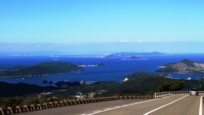 One-day tour of Atami Sunshine Beach Road, Kinusaki Coast, and Mount Omuro in Izu - Mount Omuro’s crater and wide-open summit